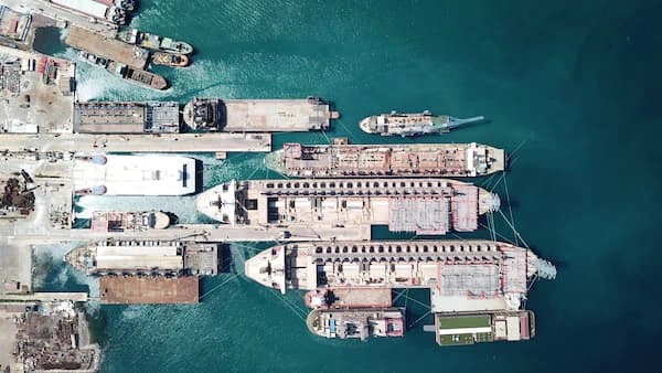 Shipbuilding & Industrial Manufacturing